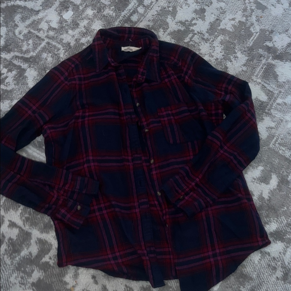 Hollister Red and Black Plaid Shirt